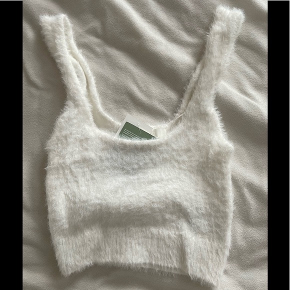 H&M fluffy crop top with tags - Picture 1 of 1